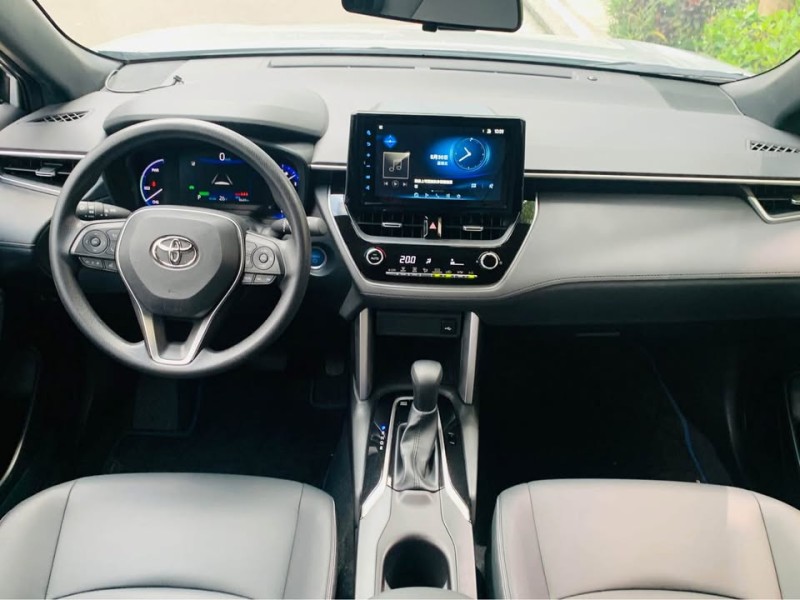 Toyota  Corolla Cross 2023 Toyota Corolla Cross Hybrid 豪華 1.8 | 新北市汽車商業同業公會｜TACA優良車商聯盟｜中古、二手車買車賣車公會認證保固