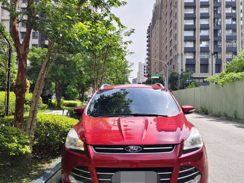Ford/福特  Kuga 【高C/P值入門休旅｜空間夠 × 安全高 × 價格甜】 出售：2016年 Ford Kuga 1.5L EcoBoost 汽油渦輪 | 新北市汽車商業同業公會｜TACA優良車商聯盟｜中古、二手車買車賣車公會認證保固