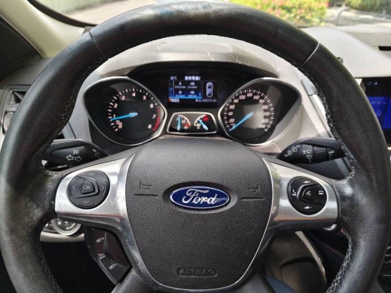 Ford/福特  Kuga 【高C/P值入門休旅｜空間夠 × 安全高 × 價格甜】 出售：2016年 Ford Kuga 1.5L EcoBoost 汽油渦輪 | 新北市汽車商業同業公會｜TACA優良車商聯盟｜中古、二手車買車賣車公會認證保固