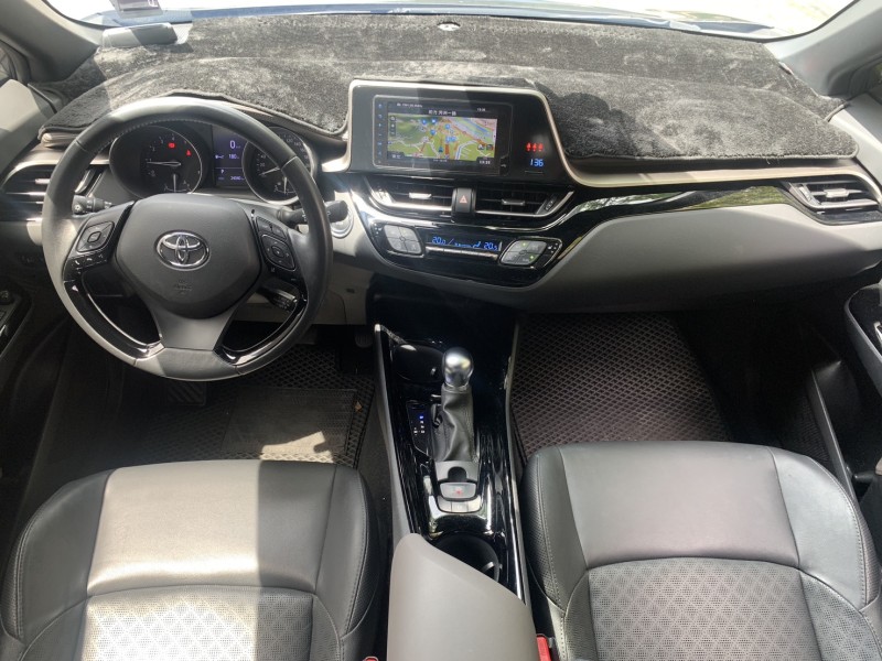 Toyota  C-HR ????【熱門跨界跑旅登場】 2020年 Toyota C-HR 經典 1.2｜低里程僅跑24,000公里 | 新北市汽車商業同業公會｜TACA優良車商聯盟｜中古、二手車買車賣車公會認證保固
