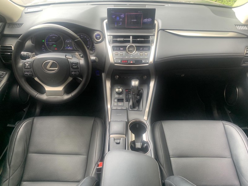 Lexus  NX ????**優質享受、平民價格入主豪華油電休旅！**???? ????售出：2019年 Lexus NX300h 豪華版 Hybrid油電???? | 新北市汽車商業同業公會｜TACA優良車商聯盟｜中古、二手車買車賣車公會認證保固
