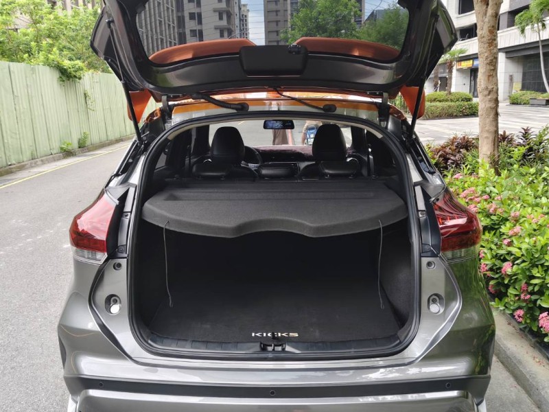 Nissan  Kicks ???? 2022 Nissan Kicks 1.6 旗艦特仕版｜小改款 ???? ✨ 稀有特仕版｜高配休旅 ✨ | 新北市汽車商業同業公會｜TACA優良車商聯盟｜中古、二手車買車賣車公會認證保固