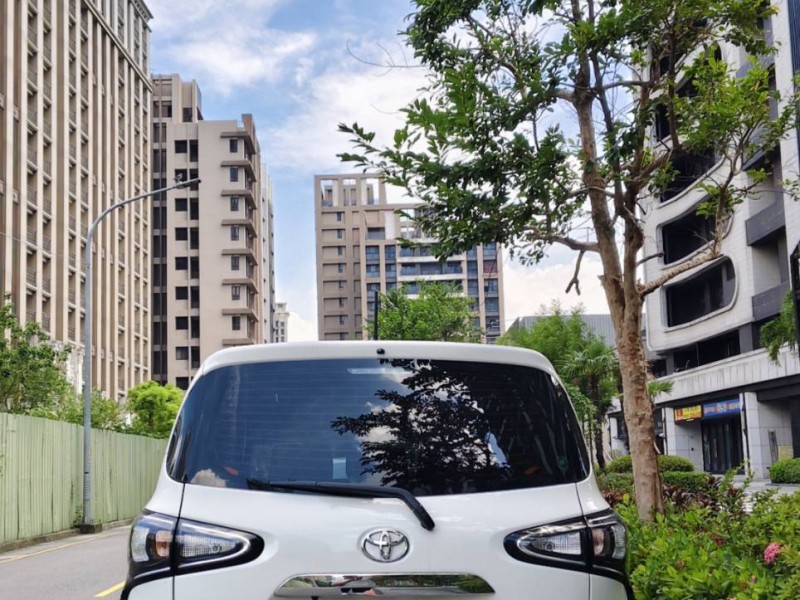 Toyota  SIENTA ????✨ 七人家庭首選 ✨???? 《2024年 Toyota Sienta 7人座 豪華+版》 | 新北市汽車商業同業公會｜TACA優良車商聯盟｜中古、二手車買車賣車公會認證保固