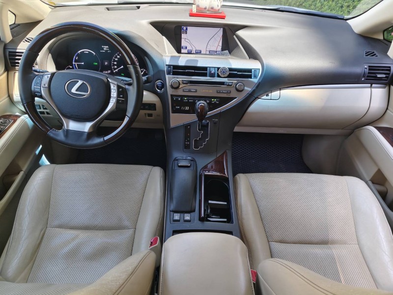 Lexus  RX ???? 豪華油電休旅 超值釋出 ???? 2012年 Lexus RX450h Hybrid | 新北市汽車商業同業公會｜TACA優良車商聯盟｜中古、二手車買車賣車公會認證保固