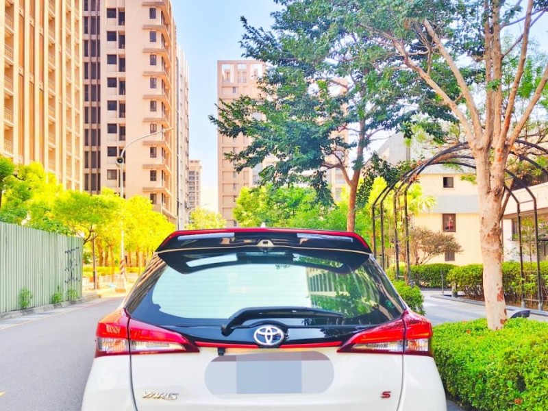 Toyota  Yaris 熱門好車釋出！  2022 年 Toyota Yaris S版  | 新北市汽車商業同業公會｜TACA優良車商聯盟｜中古、二手車買車賣車公會認證保固