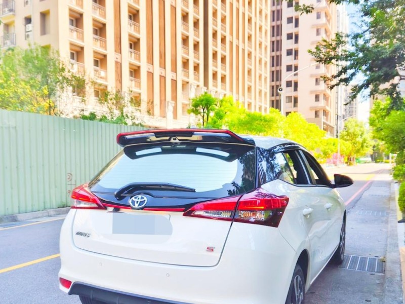 Toyota  Yaris 熱門好車釋出！  2022 年 Toyota Yaris S版  | 新北市汽車商業同業公會｜TACA優良車商聯盟｜中古、二手車買車賣車公會認證保固