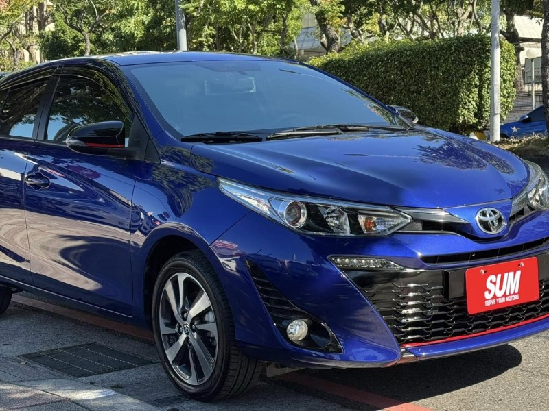 Toyota  Yaris 金鑽店~YARIS  1.5  S版 主要配備有，循跡防滑 斜坡起步 胎壓監控 7安 免鑰啟動車門鎖 定速 光感應頭燈 電動摺疊後視鏡 原廠大螢幕 導航 倒車影像 Apple CarPlay  LED日行燈 尾燈 空力套件等多項配備！ | 新北市汽車商業同業公會｜TACA優良車商聯盟｜中古、二手車買車賣車公會認證保固