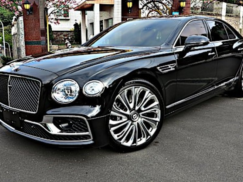 Bentley  Flying Spur BENTLEY(總代理)2024年 FLYING SPUR HYBRID | 新北市汽車商業同業公會｜TACA優良車商聯盟｜中古、二手車買車賣車公會認證保固