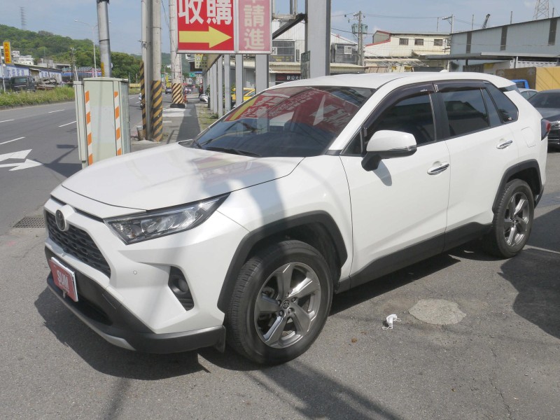 Toyota  RAV4 旗艦版 360度環景 電動尾門 一手車 原廠保養 里程保證 RAV4 2.0 | 新北市汽車商業同業公會｜TACA優良車商聯盟｜中古、二手車買車賣車公會認證保固