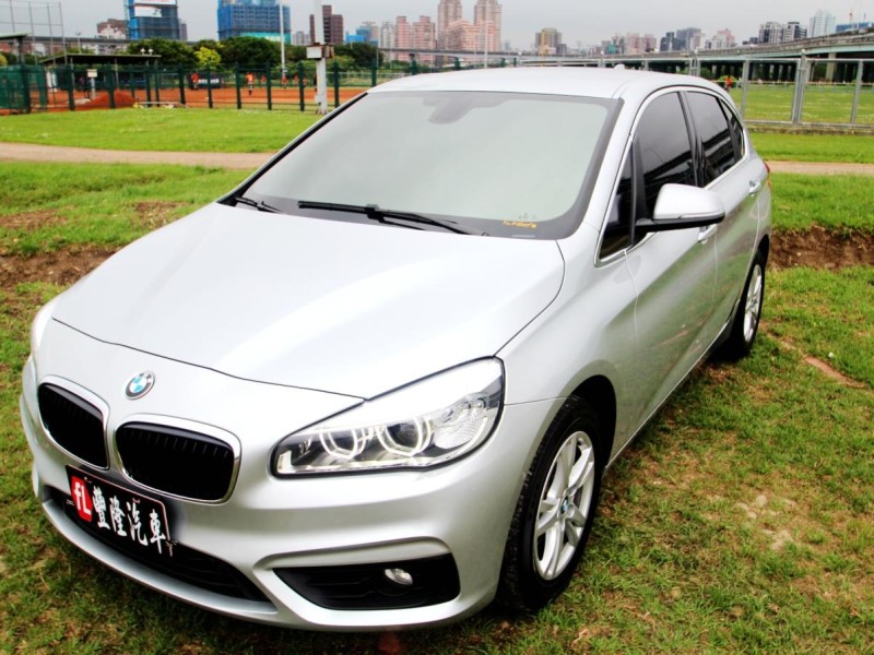 BMW/ 寶馬  2 SERIES  218i {才跑5.6萬}17年218 AT 銀~豐隆嚴選0頭款低月付專案 | 新北市汽車商業同業公會｜TACA優良車商聯盟｜中古、二手車買車賣車公會認證保固