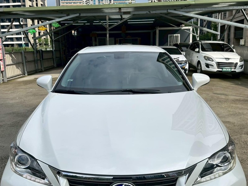 Lexus  CT200H 鎵町車業商行 | 新北市汽車商業同業公會｜TACA優良車商聯盟｜中古、二手車買車賣車公會認證保固
