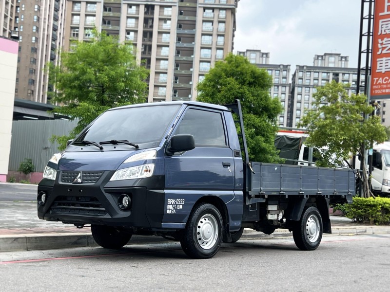 Mitsubishi  Delica 《只跑2萬公里》2022 Mitsubishi Delica 2.4 貨車 全車超漂亮 原廠保養 電子後照鏡 得利卡 | 新北市汽車商業同業公會｜TACA優良車商聯盟｜中古、二手車買車賣車公會認證保固