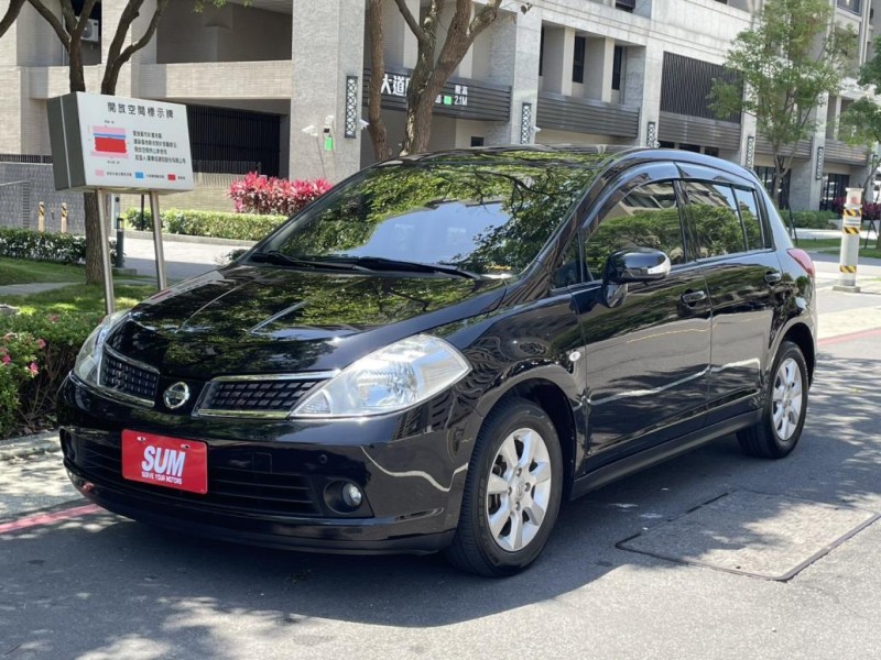 Nissan  Tiida 實價刊登★五門掀背 稀有超低里程 免鑰 定速 改安卓機 360環景影像 魔術空間 | 新北市汽車商業同業公會｜TACA優良車商聯盟｜中古、二手車買車賣車公會認證保固