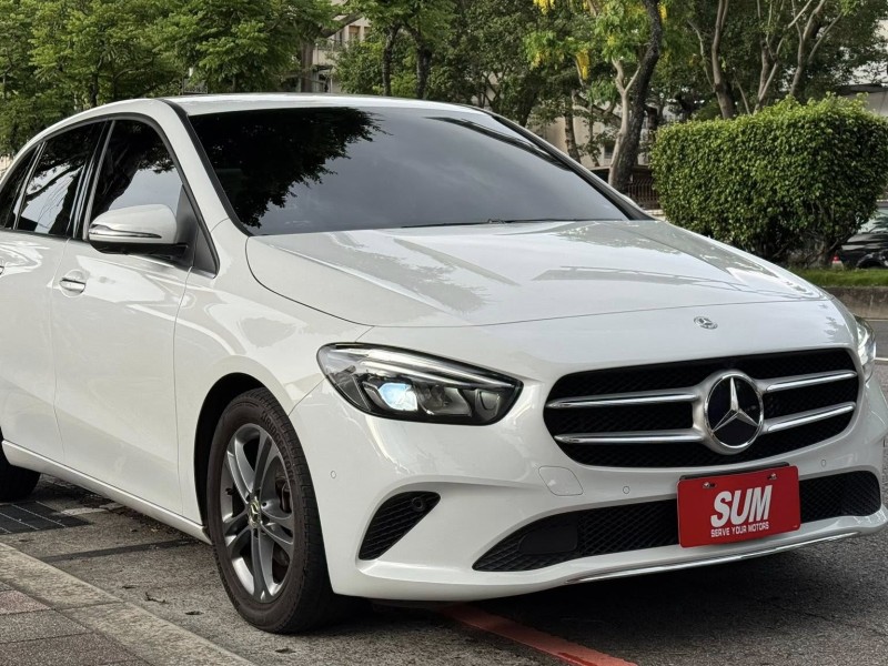 Mercedes-Benz/賓士   B-CLASS  B180 金鑽店~總代理B180大改款•一手車保證跑1萬8千公里.選配電尾門＋360度環景＋摸門 | 新北市汽車商業同業公會｜TACA優良車商聯盟｜中古、二手車買車賣車公會認證保固