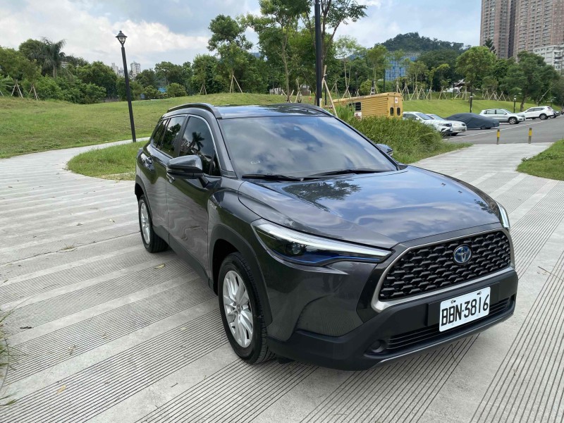 Toyota  Corolla Cross 油電 一手原板跑7萬公里 美車 | 新北市汽車商業同業公會｜TACA優良車商聯盟｜中古、二手車買車賣車公會認證保固