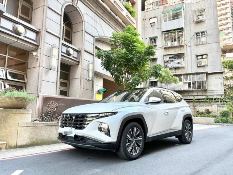 Hyundai  Tucson 實車實價可分期Tucson L油電C休旅車 全車原廠保固中 | 新北市汽車商業同業公會｜TACA優良車商聯盟｜中古、二手車買車賣車公會認證保固