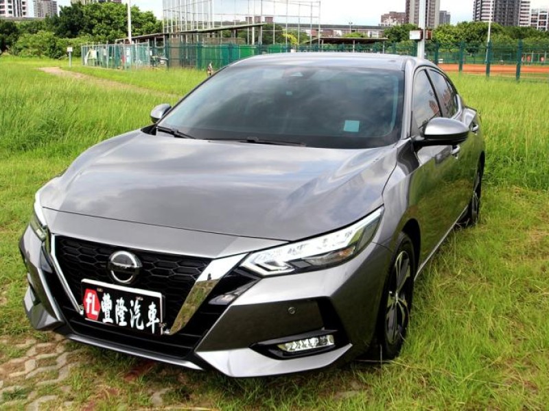 Nissan  Sentra {跑1萬 尊爵版 原漆}24年式 SENTRA1.6灰~豐隆嚴選0頭款專案 | 新北市汽車商業同業公會｜TACA優良車商聯盟｜中古、二手車買車賣車公會認證保固