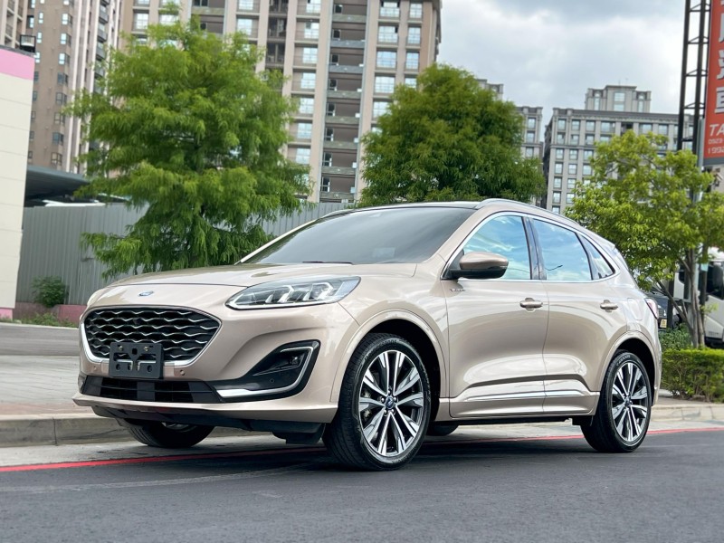 Ford/福特  Kuga 《特價釋出》2023 Ford Kuga 2.0 AWD Vignale客車版 只跑5萬 福特 SUV 休旅車 熱門車 | 新北市汽車商業同業公會｜TACA優良車商聯盟｜中古、二手車買車賣車公會認證保固