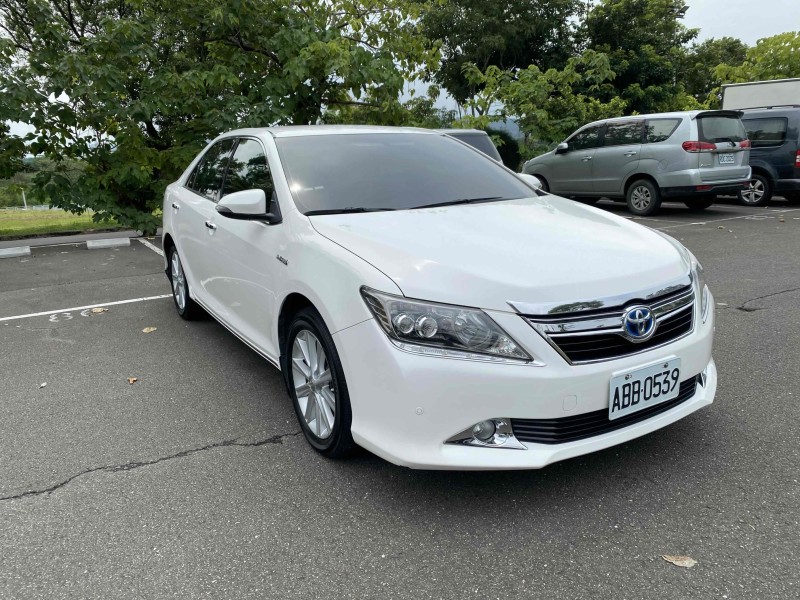 Toyota  Camry 油電冠美麗 原板一手跑17 ～ | 新北市汽車商業同業公會｜TACA優良車商聯盟｜中古、二手車買車賣車公會認證保固