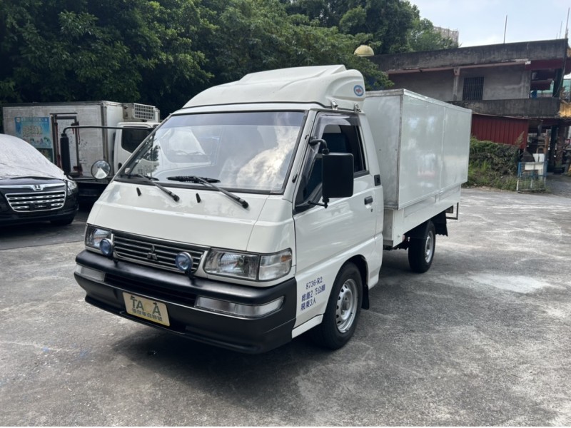 Mitsubishi  Delica ~TACA優良車商~*(小林汽車)* 僅跑10萬 正2012年 MITSUBISHI DELICA 三菱 得利卡 2.4 貨車 背廂 升降廂 手排 | 新北市汽車商業同業公會｜TACA優良車商聯盟｜中古、二手車買車賣車公會認證保固