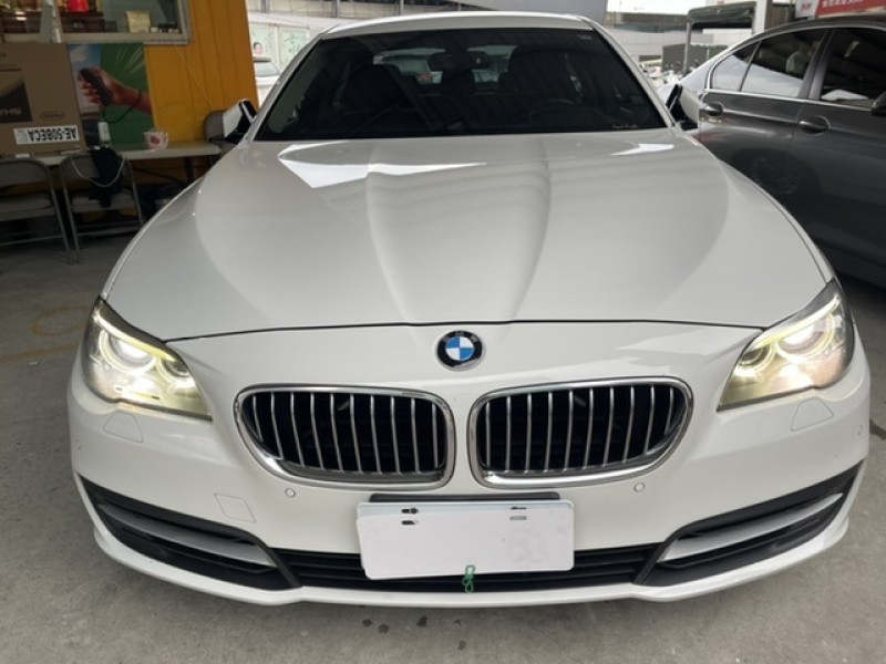 BMW/ 寶馬  5 SERIES  520i 很漂亮520i有電尾門跑少車庫車 | 新北市汽車商業同業公會｜TACA優良車商聯盟｜中古、二手車買車賣車公會認證保固