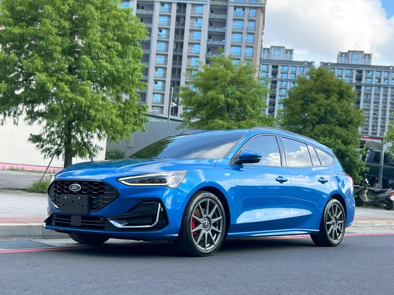 Ford/福特  Focus 《市場優質首選》2023 Ford Focus Wagon 1.5 ST-Line Vignale 只跑5萬 跟新車一樣 | 新北市汽車商業同業公會｜TACA優良車商聯盟｜中古、二手車買車賣車公會認證保固
