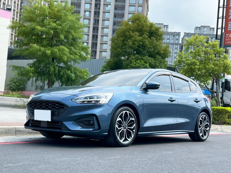 Ford/福特  Focus 《只跑1萬公里》2019 Ford Focus 5D ST-Line 全台最漂亮 原廠保養 車況超讚 僅此一台 福特 | 新北市汽車商業同業公會｜TACA優良車商聯盟｜中古、二手車買車賣車公會認證保固