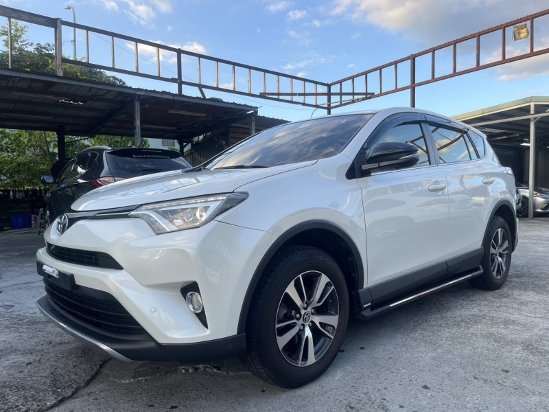 Toyota  RAV4 2018年 豐田RAV4 2.0L | 新北市汽車商業同業公會｜TACA優良車商聯盟｜中古、二手車買車賣車公會認證保固