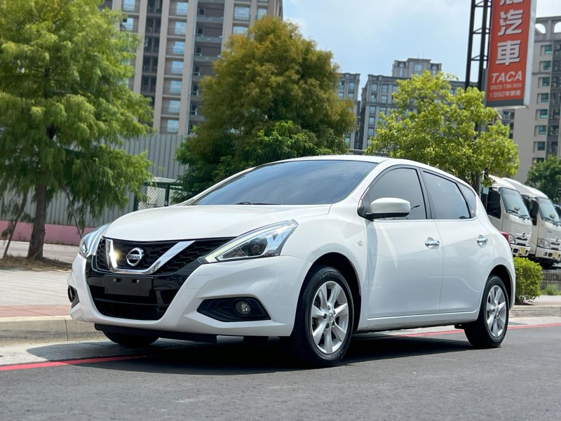 Nissan  Tiida 《代步買菜首選》2022 Nissan Tiida 5D 豪華版 超低里程 只跑3.8萬 全車如新 日產 鐵達 掀背車 | 新北市汽車商業同業公會｜TACA優良車商聯盟｜中古、二手車買車賣車公會認證保固