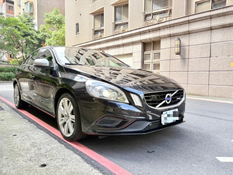 Volvo  S60 實車實價可刷卡分期S60 R-Design豪華精品代步車 | 新北市汽車商業同業公會｜TACA優良車商聯盟｜中古、二手車買車賣車公會認證保固