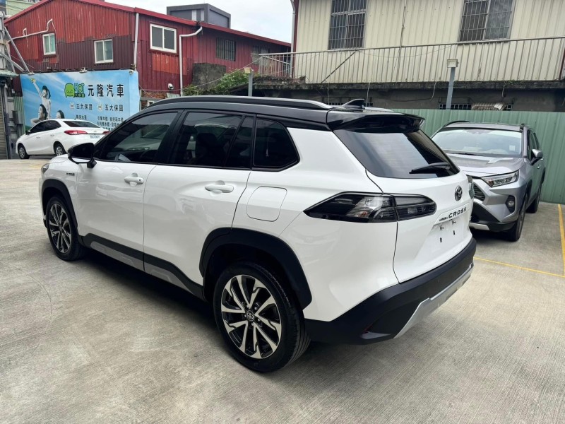 Toyota  Corolla Cross 2023 Corolla cross CR-sport 油電版 電動椅+電尾門 | 新北市汽車商業同業公會｜TACA優良車商聯盟｜中古、二手車買車賣車公會認證保固