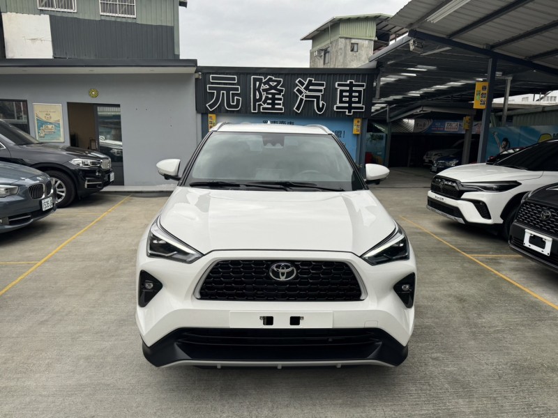 Toyota  Yaris 2024 Toyota Yaris Cross 電動尾門-LED大燈-原價82萬 | 新北市汽車商業同業公會｜TACA優良車商聯盟｜中古、二手車買車賣車公會認證保固