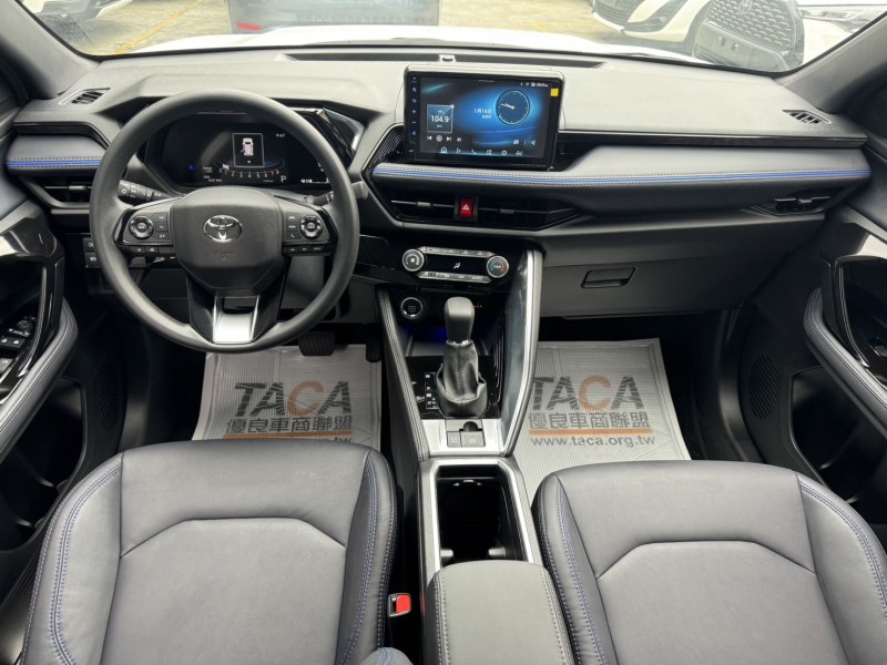 Toyota  Yaris 2024 Toyota Yaris Cross 電動尾門-LED大燈-原價82萬 | 新北市汽車商業同業公會｜TACA優良車商聯盟｜中古、二手車買車賣車公會認證保固