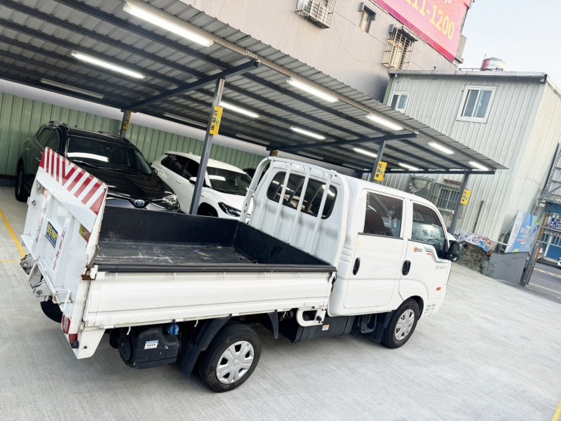 Kia  Kaon(卡旺) 2024 KIA (K2500) 雙廂+尾門電動升降 卡旺 2.5 柴油 手自排 | 新北市汽車商業同業公會｜TACA優良車商聯盟｜中古、二手車買車賣車公會認證保固