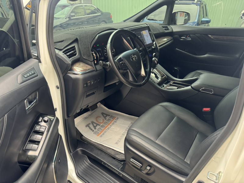 Toyota  ALPHARD 23年式 Toyota Alphard 2.5 Hybrid 油電混合 | 新北市汽車商業同業公會｜TACA優良車商聯盟｜中古、二手車買車賣車公會認證保固