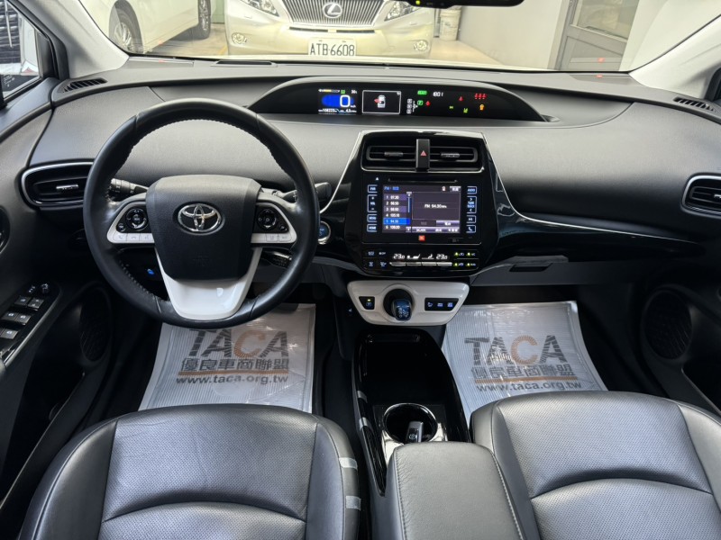 Toyota  Prius 2018年式 Toyota Prius Hybrid1.8 | 新北市汽車商業同業公會｜TACA優良車商聯盟｜中古、二手車買車賣車公會認證保固