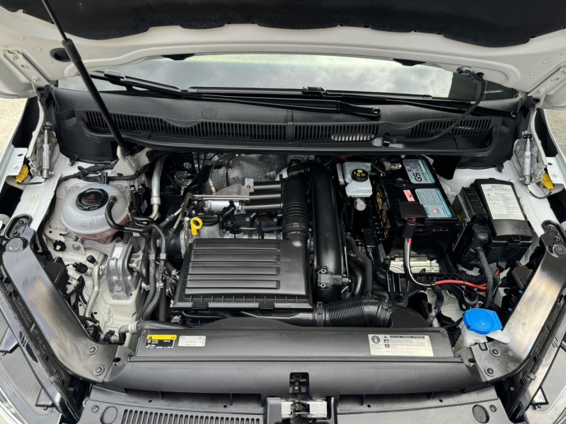 Volkswagen 福斯  Touran 2019 VOLKSWAGEN TOURAN 280 TSI 1.4 R-LINE | 新北市汽車商業同業公會｜TACA優良車商聯盟｜中古、二手車買車賣車公會認證保固