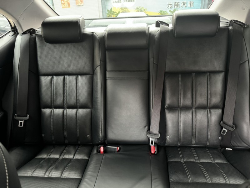 Lexus  ES  2015 Lexus ES300H (黑) 2.5 | 新北市汽車商業同業公會｜TACA優良車商聯盟｜中古、二手車買車賣車公會認證保固