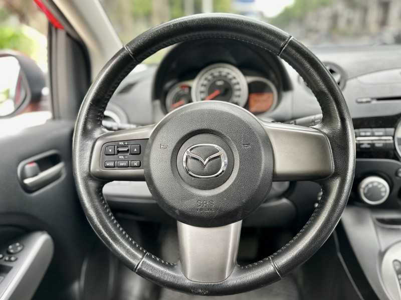 Mazda  Mazda2 五門掀背小車＋一手女用 | 新北市汽車商業同業公會｜TACA優良車商聯盟｜中古、二手車買車賣車公會認證保固