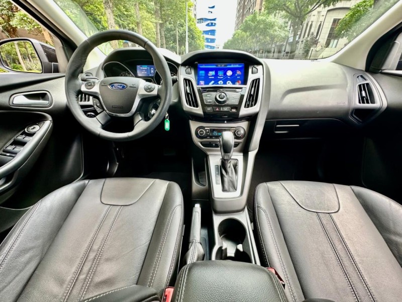 Ford/福特  Focus 認證車 / 五大保固 / 全額貸 / 實車實價 | 新北市汽車商業同業公會｜TACA優良車商聯盟｜中古、二手車買車賣車公會認證保固