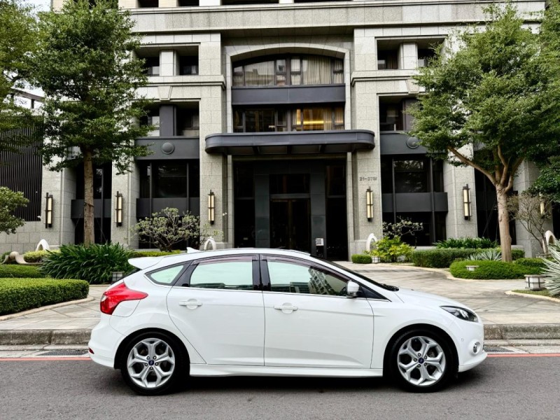 Ford/福特  Focus 認證車 / 五大保固 / 全額貸 / 實車實價 | 新北市汽車商業同業公會｜TACA優良車商聯盟｜中古、二手車買車賣車公會認證保固