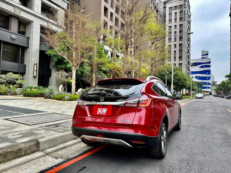 Luxgen  U6 Turbo ECO Hyper 認證車 / 五大保固 / 全額貸 / 實車實價 | 新北市汽車商業同業公會｜TACA優良車商聯盟｜中古、二手車買車賣車公會認證保固