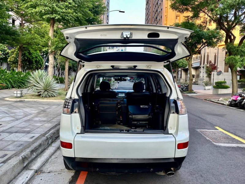 Mitsubishi  Outlander 認證車 / 五大保固 / 全額貸 / 實車實價 | 新北市汽車商業同業公會｜TACA優良車商聯盟｜中古、二手車買車賣車公會認證保固