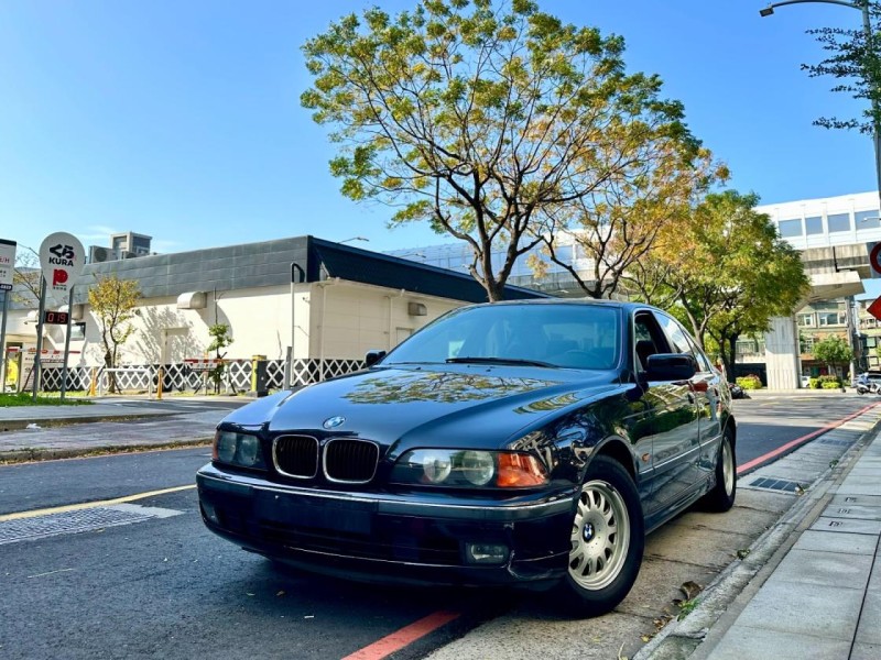 BMW/ 寶馬  5 SERIES 認證車 / 五大保固 / 全額貸 / 實車實價 | 新北市汽車商業同業公會｜TACA優良車商聯盟｜中古、二手車買車賣車公會認證保固