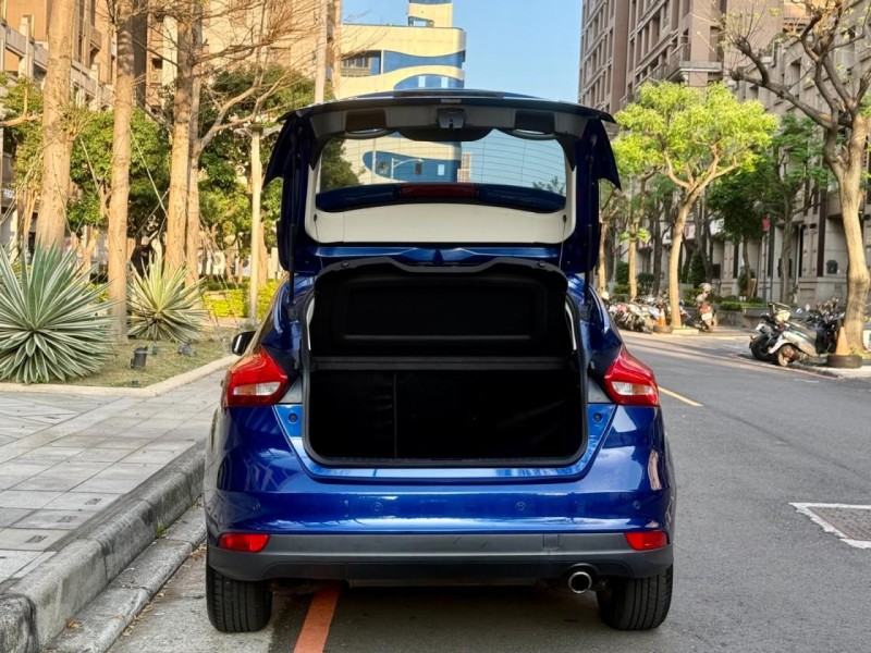 Ford/福特  Focus 認證車 / 五大保固 / 全額貸 / 實車實價 | 新北市汽車商業同業公會｜TACA優良車商聯盟｜中古、二手車買車賣車公會認證保固
