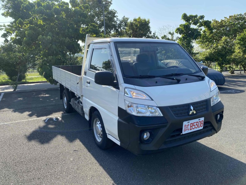 Mitsubishi  Delica 新款得利卡2.4貨車 原板跑8萬公里 | 新北市汽車商業同業公會｜TACA優良車商聯盟｜中古、二手車買車賣車公會認證保固