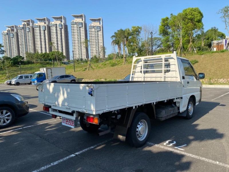 Mitsubishi  Delica 新款得利卡2.4貨車 原板跑8萬公里 | 新北市汽車商業同業公會｜TACA優良車商聯盟｜中古、二手車買車賣車公會認證保固