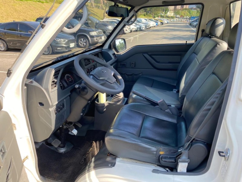 Mitsubishi  Delica 新款得利卡2.4貨車 原板跑8萬公里 | 新北市汽車商業同業公會｜TACA優良車商聯盟｜中古、二手車買車賣車公會認證保固