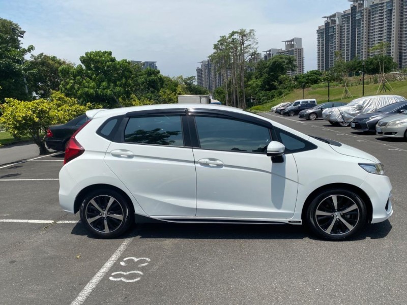 Honda  FIT 3.5代FIT S 原板跑2萬9 | 新北市汽車商業同業公會｜TACA優良車商聯盟｜中古、二手車買車賣車公會認證保固