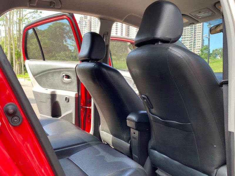 Toyota  Yaris 代步小鴨 I KEY 原板件跑20 ~ | 新北市汽車商業同業公會｜TACA優良車商聯盟｜中古、二手車買車賣車公會認證保固